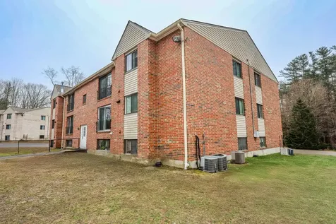 4 Brookside Drive Exeter NH 03833