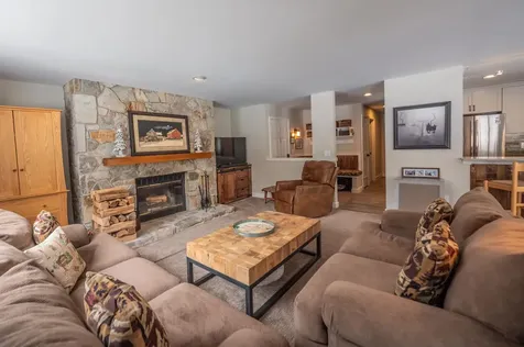 14h Trailside Village Way Dover VT 05356