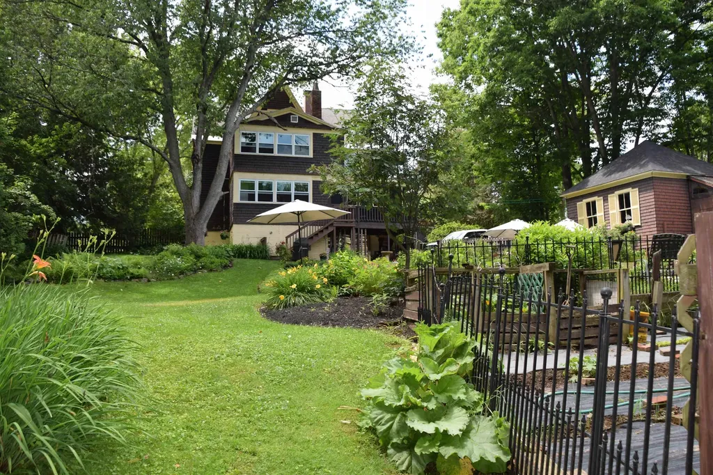 14 Burnside Street Lancaster NH 03584