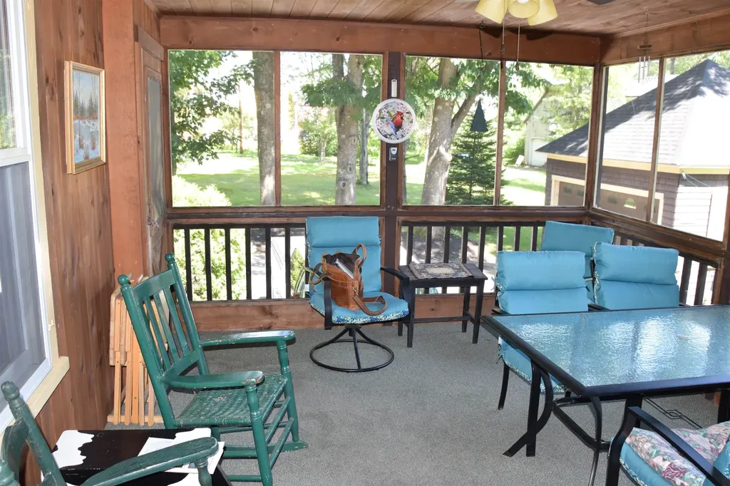 14 Burnside Street Lancaster NH 03584