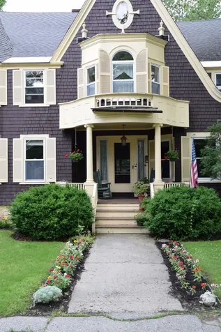 14 Burnside Street Lancaster NH 03584