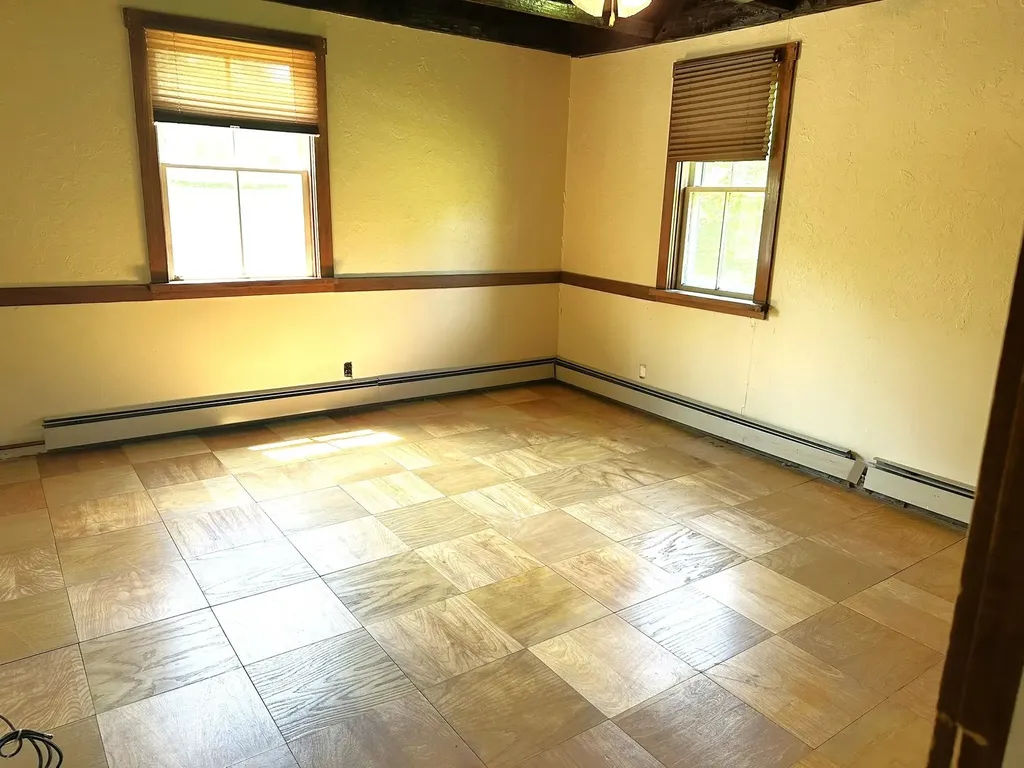 107 Ainsworth Road Woodbury VT 05681