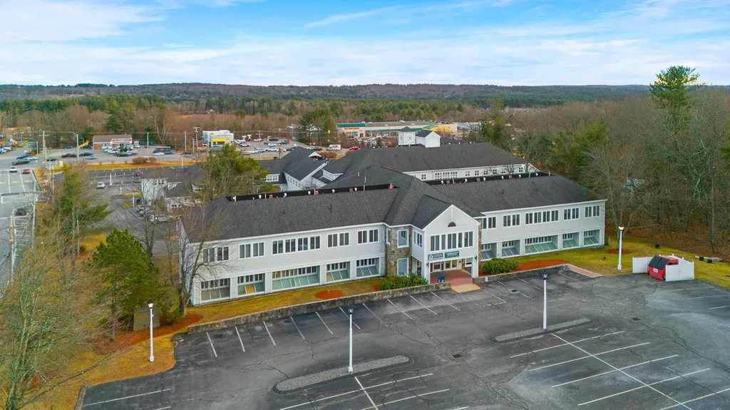75 Gilcreast Road Londonderry NH 03053