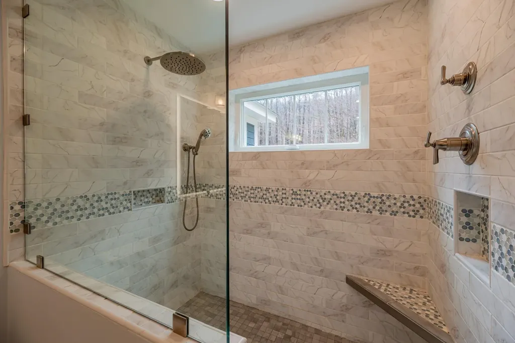 401 South Hill Manchester VT 05255