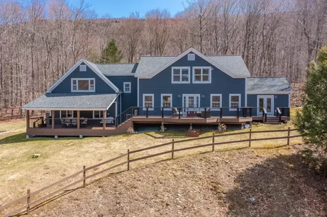 401 South Hill Manchester VT 05255