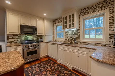 401 South Hill Manchester VT 05255