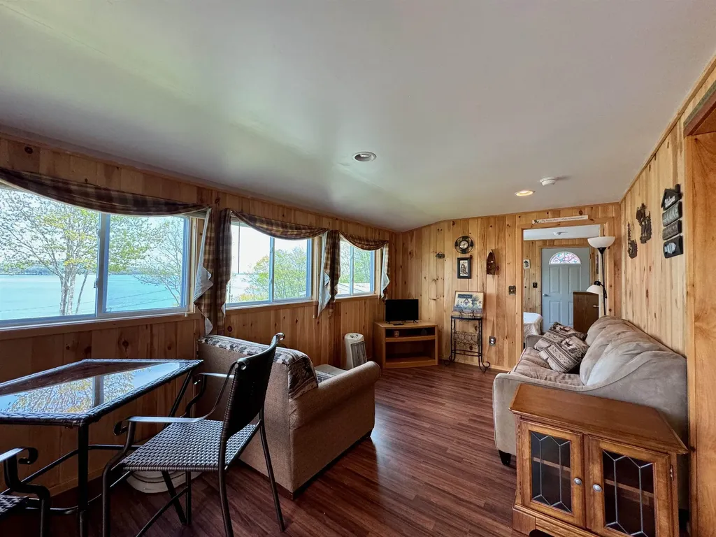 728 Scenic Road Laconia NH 03246