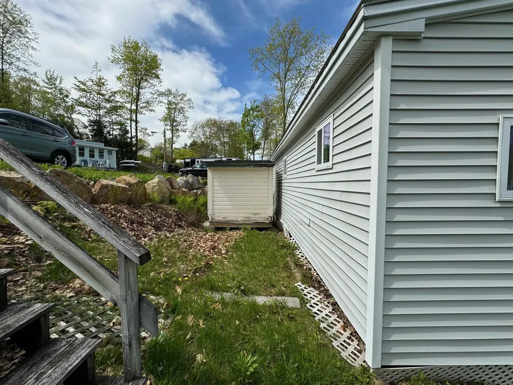 728 Scenic Road Laconia NH 03246