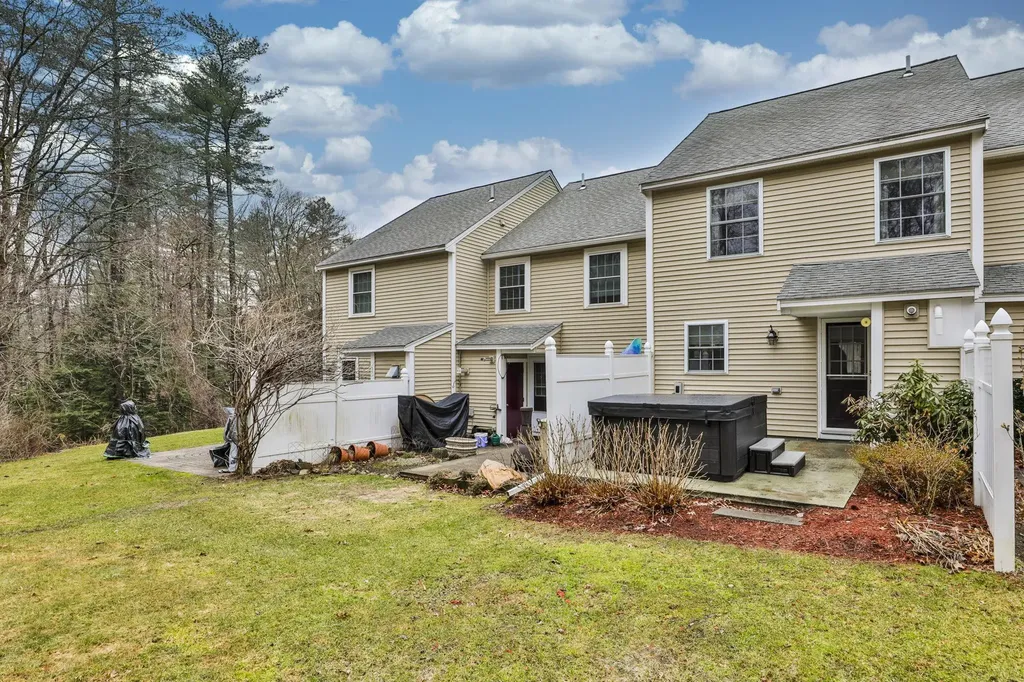 7 Franconia Drive Merrimack NH 03054