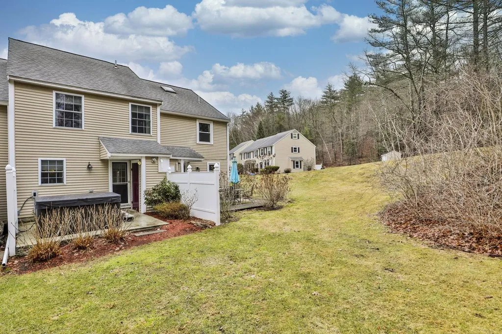 7 Franconia Drive Merrimack NH 03054