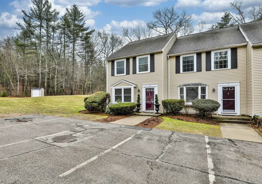 7 Franconia Drive Merrimack NH 03054