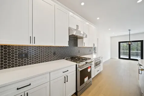 34 Trails Edge Road Windham NH 03053