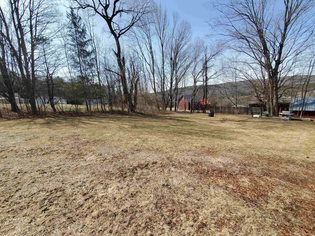 35 Wells Street Enfield NH 03748