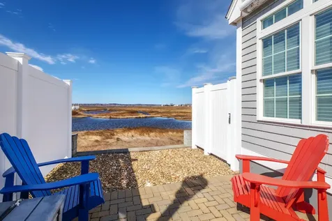 20 Keefe Avenue Hampton NH 03842