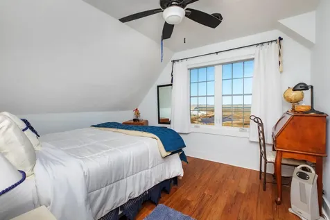 20 Keefe Avenue Hampton NH 03842