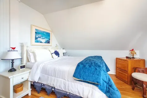 20 Keefe Avenue Hampton NH 03842