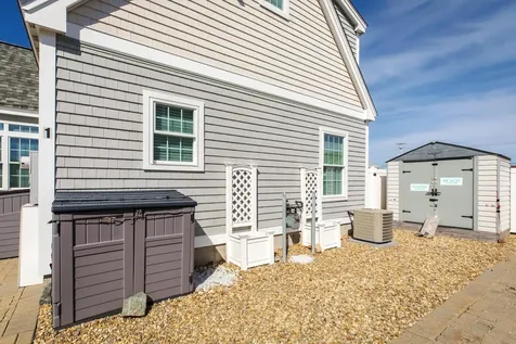 20 Keefe Avenue Hampton NH 03842