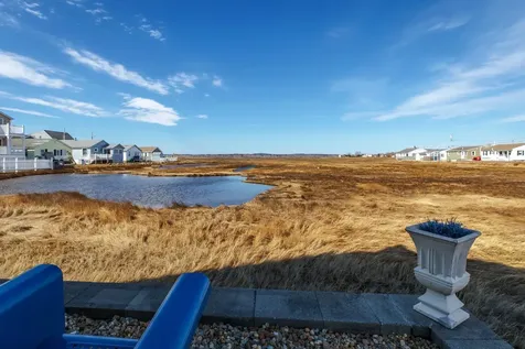 20 Keefe Avenue Hampton NH 03842