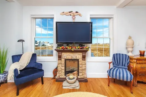 20 Keefe Avenue Hampton NH 03842