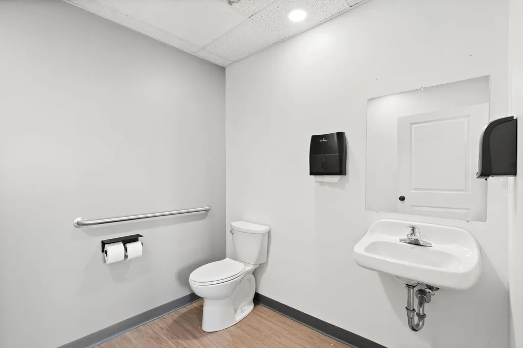 19 Bridge Street Kittery ME 03904