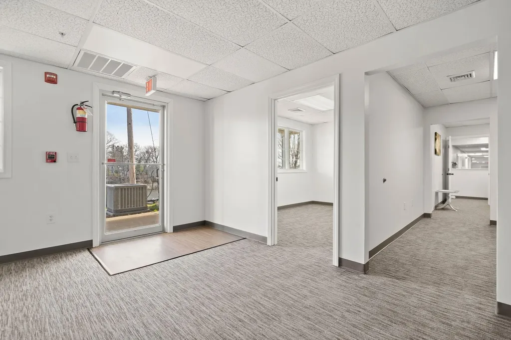 19 Bridge Street Kittery ME 03904