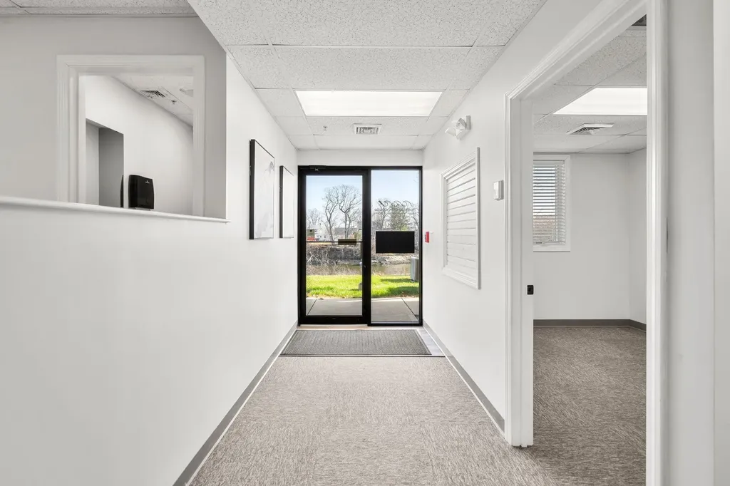 19 Bridge Street Kittery ME 03904