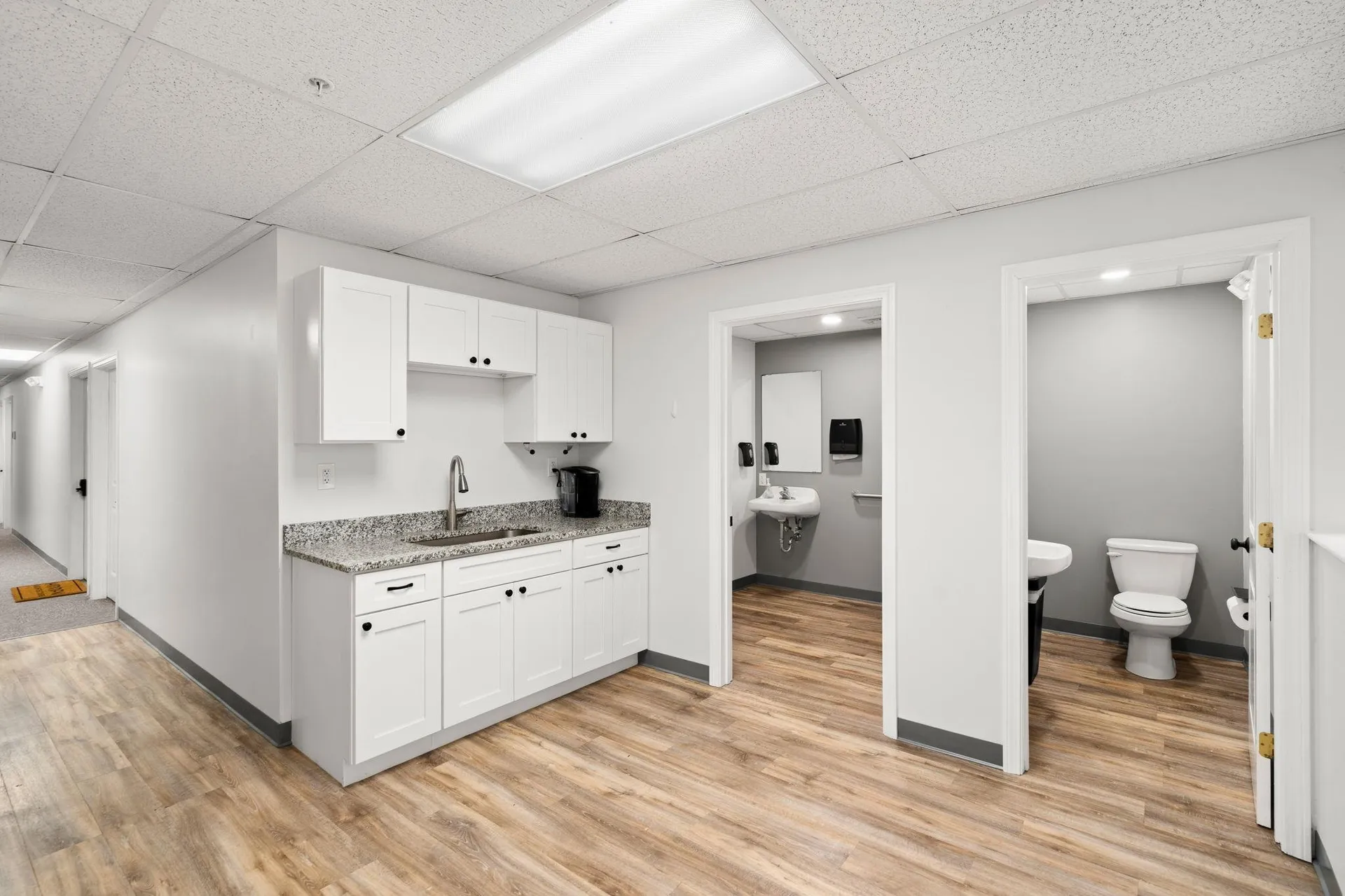 19 Bridge Street Kittery ME 03904