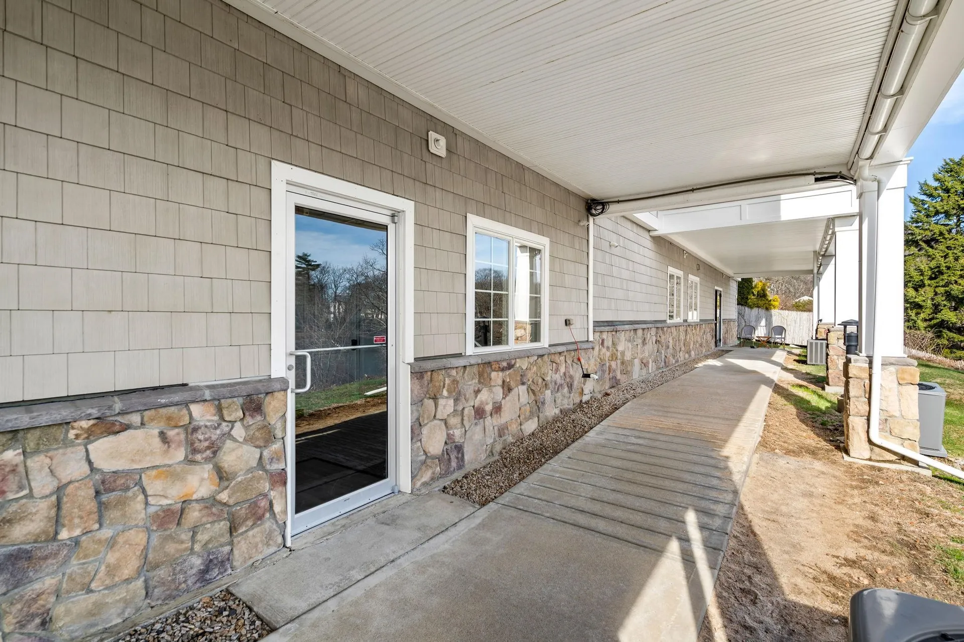 19 Bridge Street Kittery ME 03904