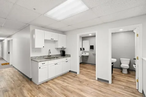 19 Bridge Street Kittery ME 03904