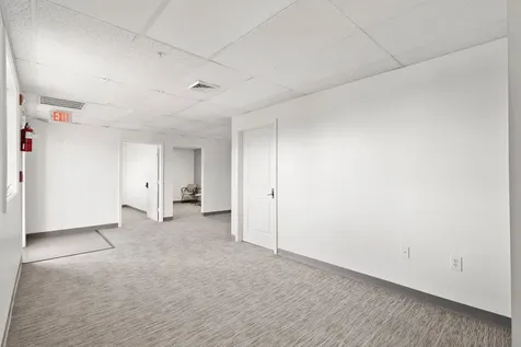 19 Bridge Street Kittery ME 03904