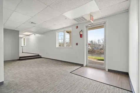 19 Bridge Street Kittery ME 03904