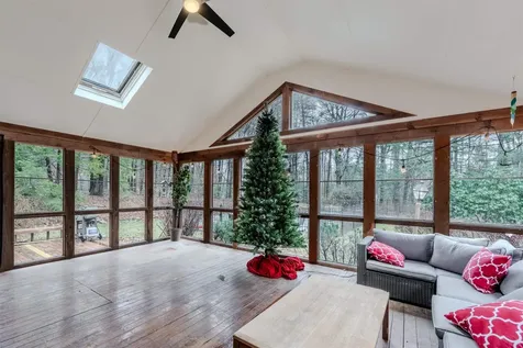 6 King Pine Way Kingston NH 03848