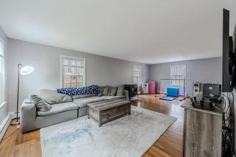 6 King Pine Way Kingston NH 03848