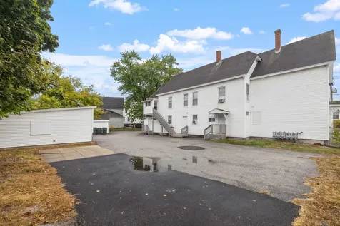 792 Grove Street Manchester NH 03103