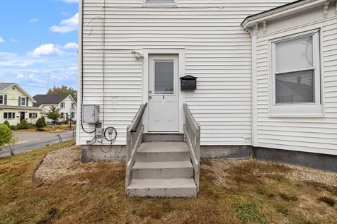 792 Grove Street Manchester NH 03103
