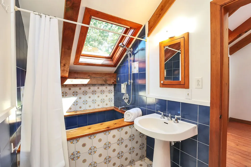 388 Pettingill Hill Road Lyndeborough NH 03082