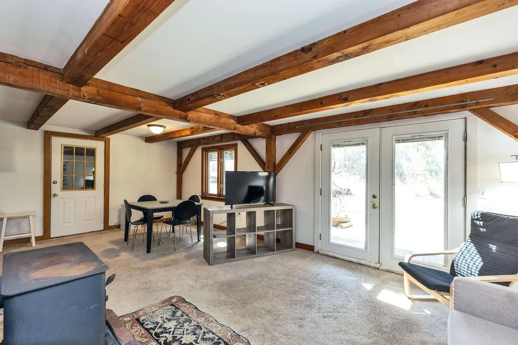 388 Pettingill Hill Road Lyndeborough NH 03082