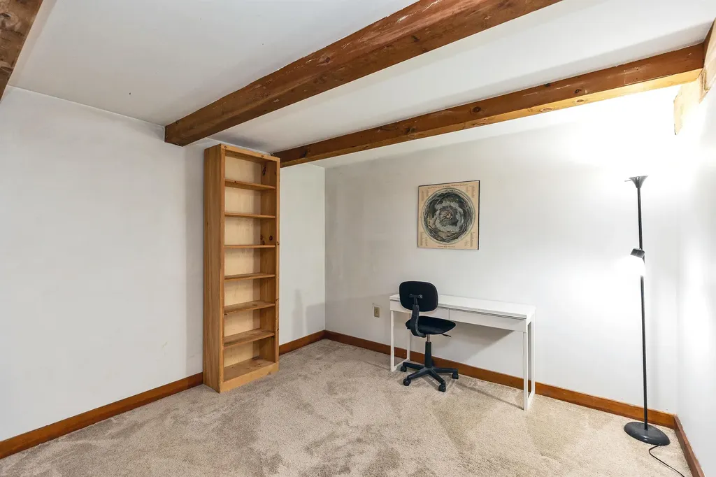 388 Pettingill Hill Road Lyndeborough NH 03082