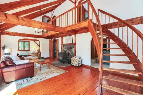 388 Pettingill Hill Road Lyndeborough NH 03082
