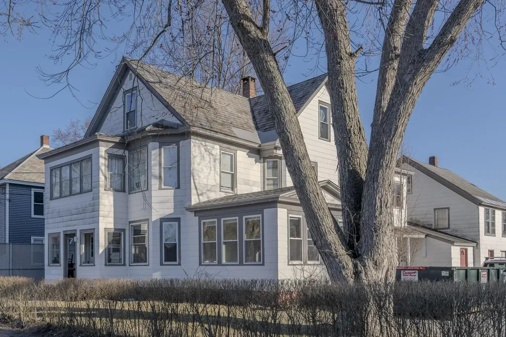 14 Clark Avenue Brattleboro VT 05301