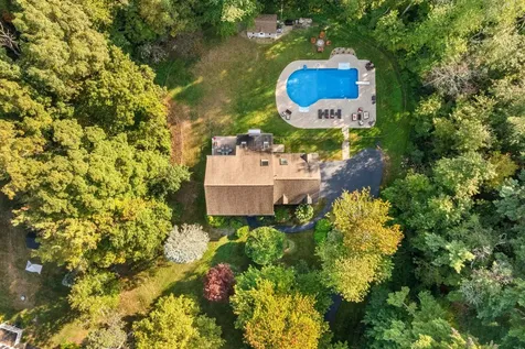 4 Chatburn Road Windham NH 03087