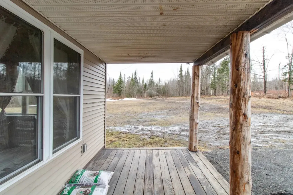 945 Tenakee Road Lowell VT 05847