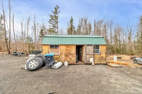 945 Tenakee Road Lowell VT 05847