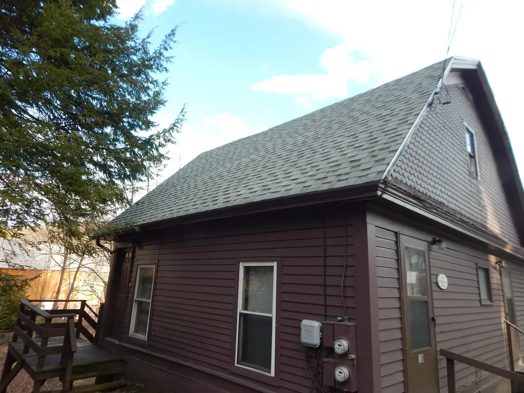 10 Chesterfield Road Hinsdale NH 03451