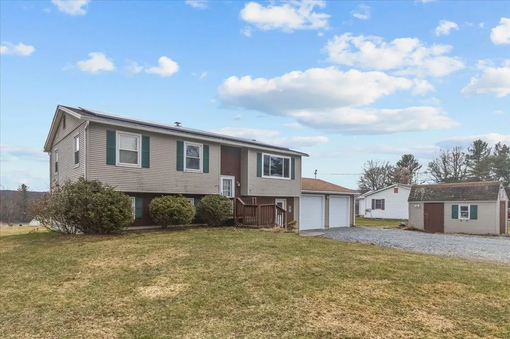 83 Fletcher Road Fairfax VT 05454