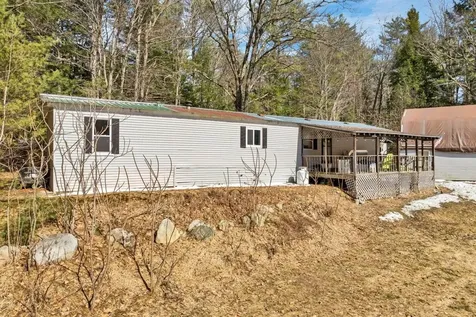 8 Rainbow Drive Ossipee NH 03864