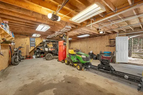 8 Rainbow Drive Ossipee NH 03864