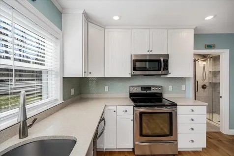 112 South Shore Road Windham NH 03087