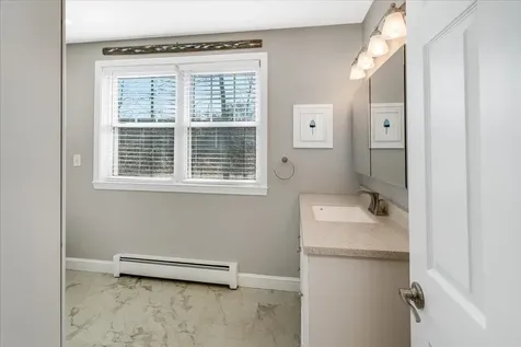 112 South Shore Road Windham NH 03087