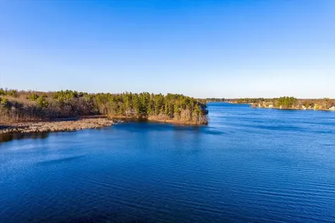 112 South Shore Road Windham NH 03087